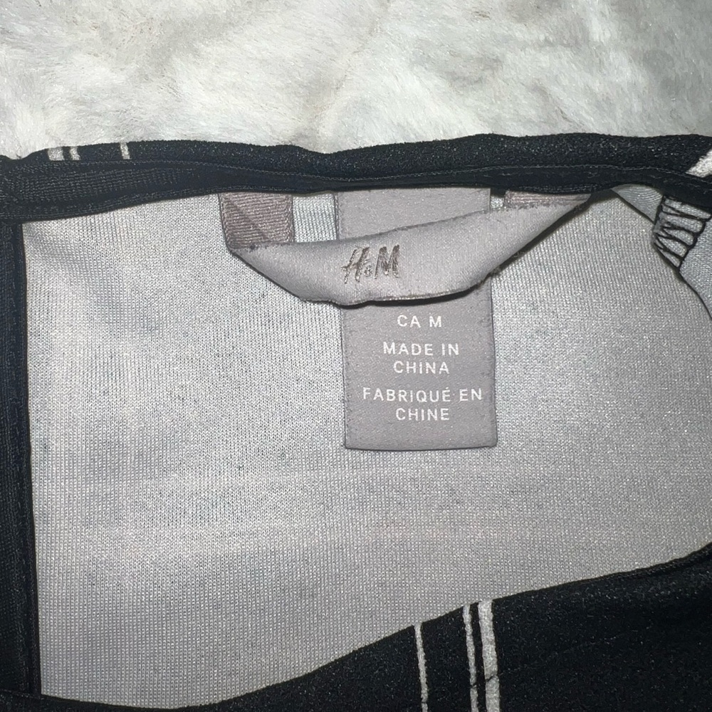 H&M blouse - Picture 3 of 6